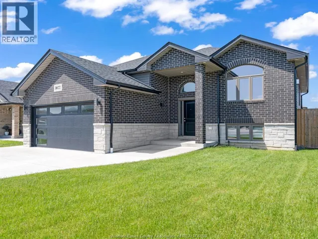 1077 Icewater AVENUE, Windsor, Ontario N8P0E4