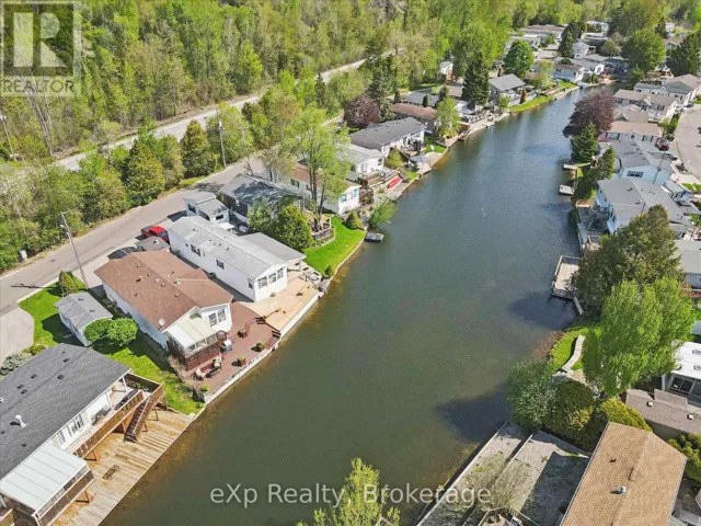 18 JASPER HEIGHTS PRIVATE, Puslinch, Ontario N0B2C0