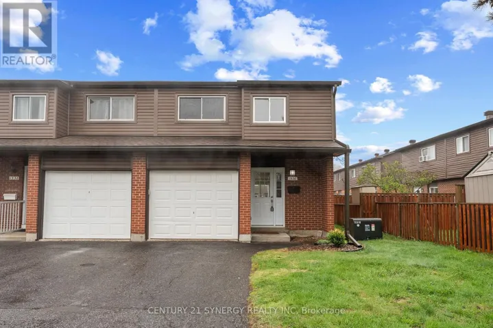 22 - 1536 QUEENSDALE AVENUE, Ottawa, Ontario K1T1R7