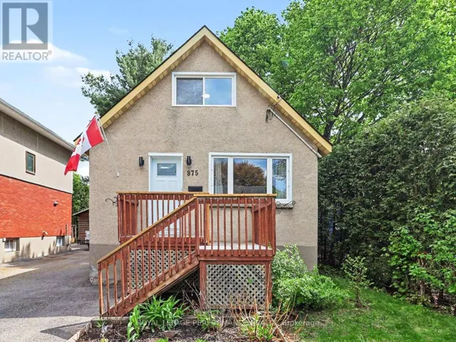 975 SHERIDAN AVENUE, Ottawa, Ontario K1Z6M4