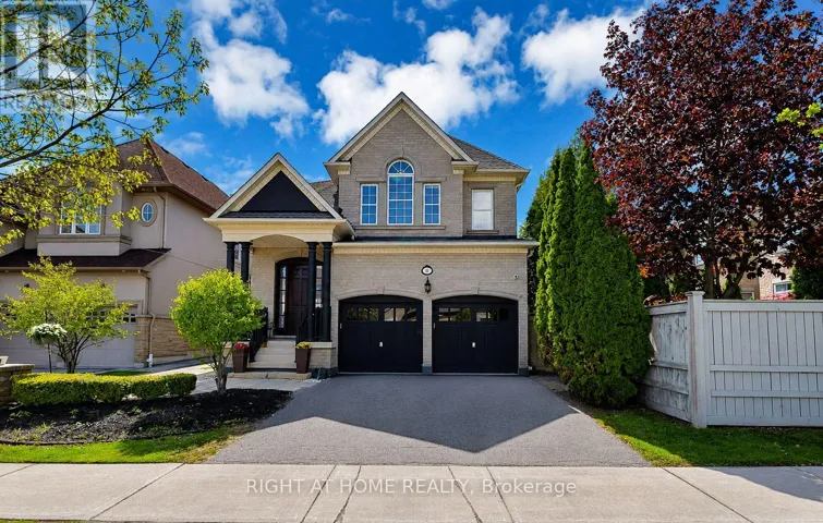 8 YEMINA GATE, Vaughan (Patterson), Ontario L6A0G9