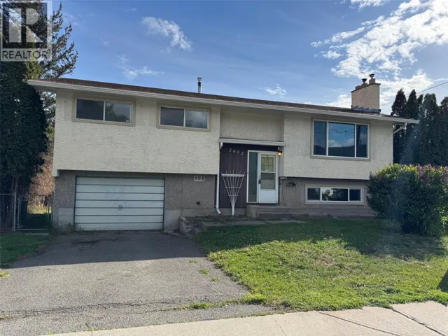 2402 Clapperton Avenue, Merritt, British Columbia V1K1A2