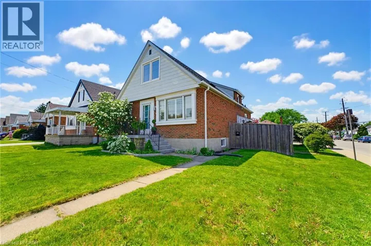 140 PARKDALE Avenue S, Hamilton, Ontario L8K3P4