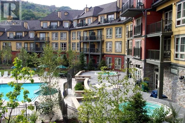 Seasonal Pool & 2 Year-round Hot Tubs