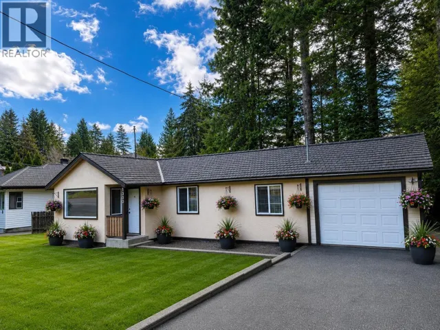 1502 DEPOT ROAD, Squamish, British Columbia V0N1H0
