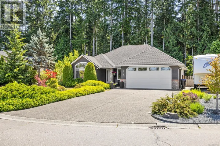 745 Redwood Dr, Qualicum Beach, British Columbia V9K2J2