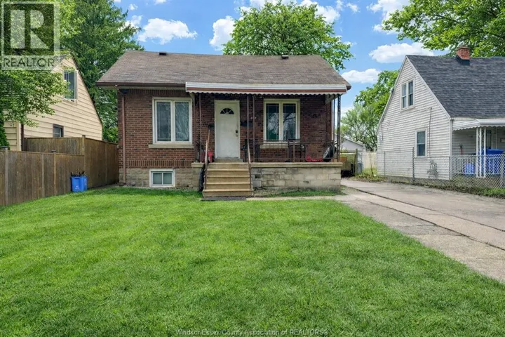 1090 WIGLE, Windsor, Ontario N9C3M8
