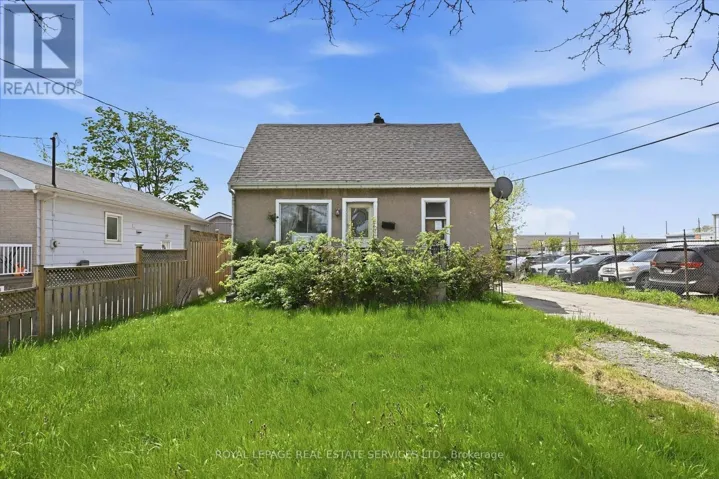 700 RENNIE STREET, Hamilton (Parkview), Ontario L8H3R2