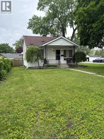 3203 BYNG, Windsor, Ontario N8W3A1