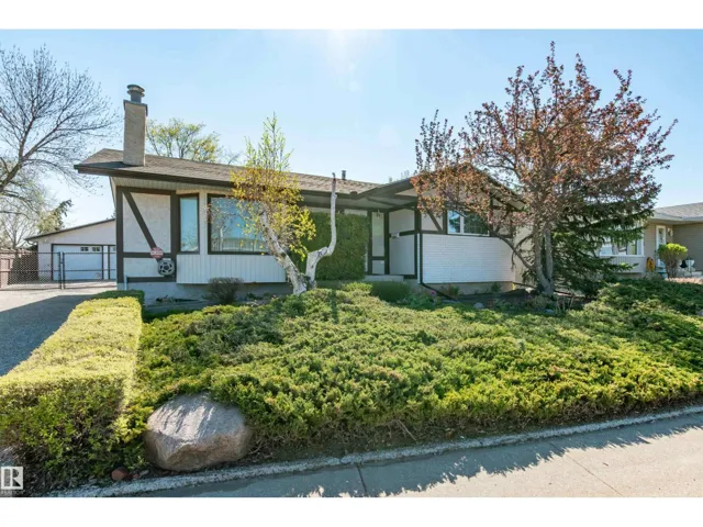 13319 30 ST NW NW, Edmonton, Alberta T5A3A1