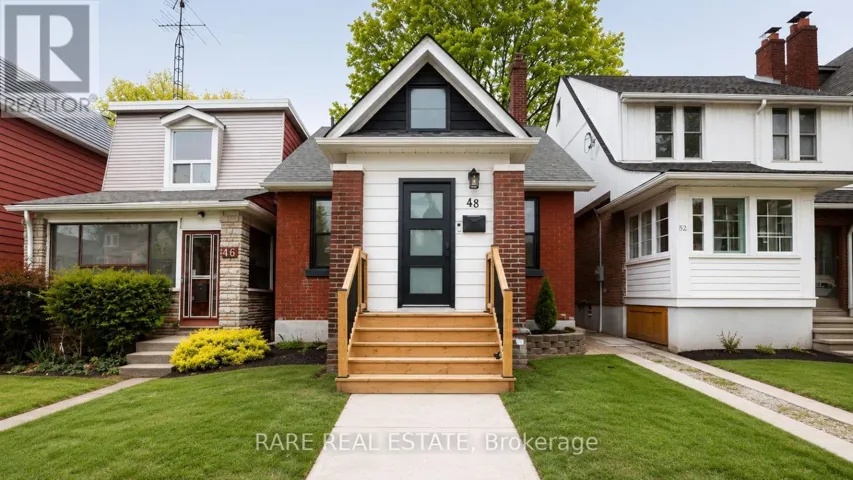48 REDWOOD AVENUE, Toronto (Greenwood-Coxwell), Ontario M4L2S6