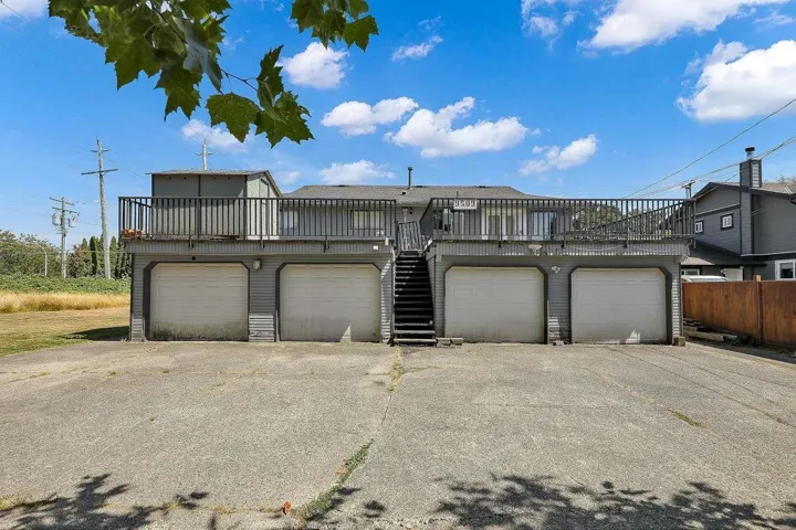 9509 152 STREET, Surrey, British Columbia V3R5Y5