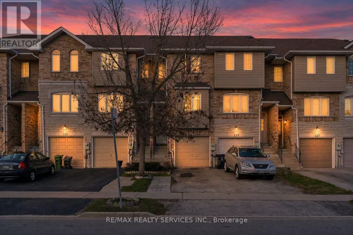 131 CHARLTON SETTLEMENT AVENUE, Toronto (Mount Dennis), Ontario M6M5L5