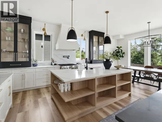 1032 Oak Barrel Lane, West Kelowna, British Columbia V1Z0A6