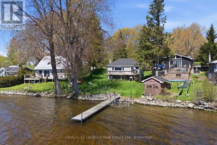 1051 LAKESIDE DRIVE, Prince Edward County (Ameliasburg Ward), Ontario K0K1T0