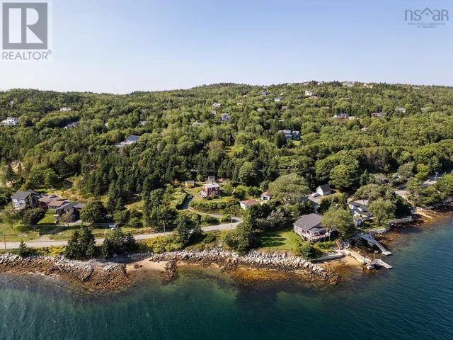 293 Hillside Drive, Boutiliers Point, Nova Scotia B3Z1W9