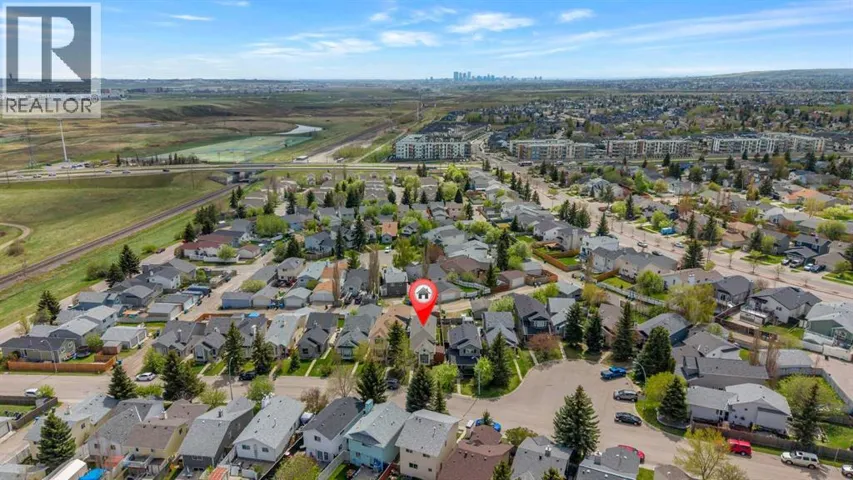 51 Covington Rise NE, Calgary, Alberta T3K4A9