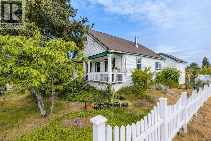654 Farquhar St, Nanaimo, British Columbia V9R2E5
