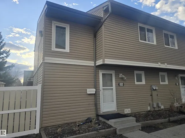 2554 79 ST NW, Edmonton, Alberta T6K3Y4