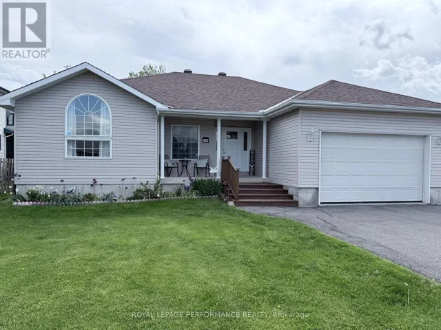 40 LORI LANE, North Dundas, Ontario K0C2H0