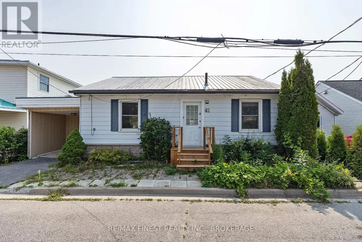 42A HILL STREET, Prince Edward County (Picton), Ontario K0K2T0