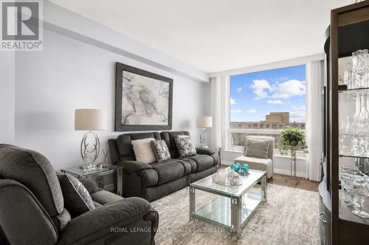 805 - 326 MAJOR MACKENZIE DRIVE E, Richmond Hill (Crosby), Ontario L4C8T4