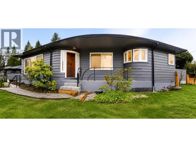 1128 RIDGEWOOD DRIVE, North Vancouver, British Columbia V7R1J3