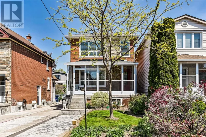 86 BARKER AVENUE, Toronto (Danforth Village-East York), Ontario M4C2N6