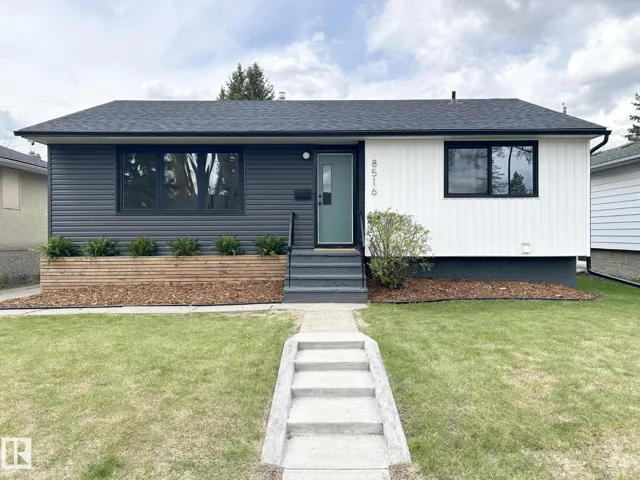 8516 64 AV NW, Edmonton, Alberta T6E0H3