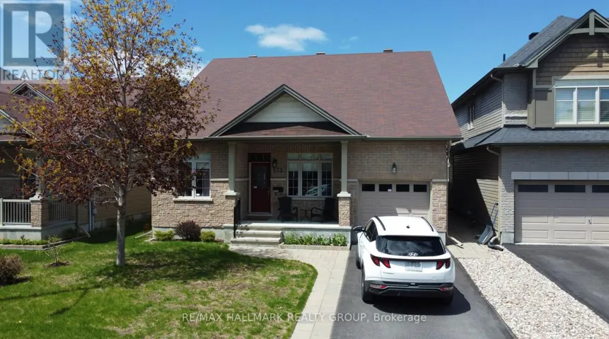 533 PEERLESS STREET, Ottawa, Ontario K2J6A5