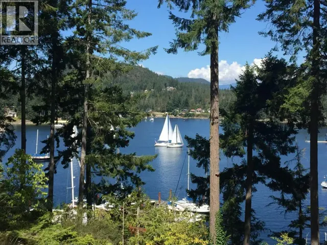 5099 JOHNSTONE ROAD, Madeira Park, British Columbia V9Y5L9