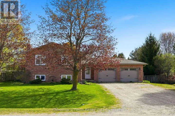 24 JORDAN DRIVE, North Huron (East Wawanosh), Ontario N0G1E0