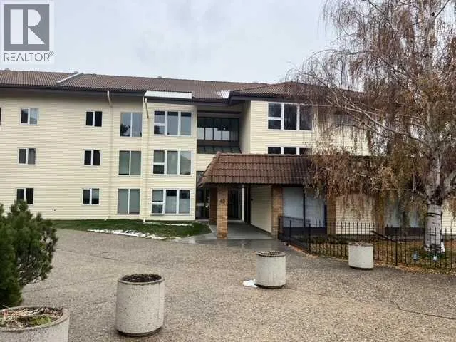 208, 65 Temple Boulevard W, Lethbridge, Alberta T1K5M2