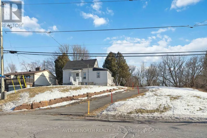 6958 NOTRE DAME STREET, Ottawa, Ontario K1C1H7