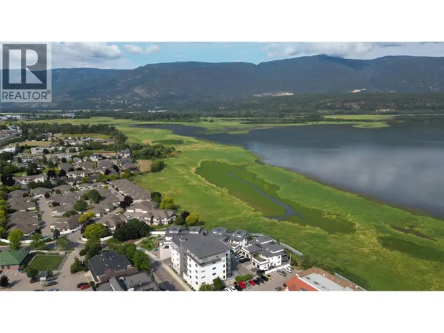 131 Harbourfront Drive NE Unit# 503, Salmon Arm, British Columbia V1E0G4