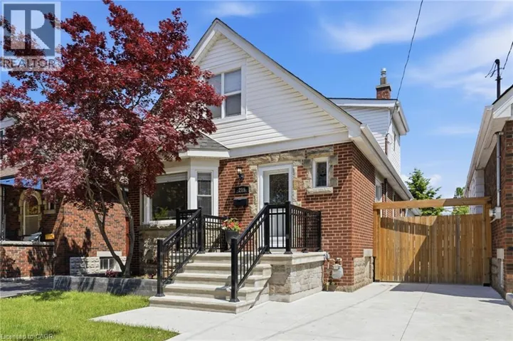 215 WEXFORD Avenue S, Hamilton, Ontario L8K2P1