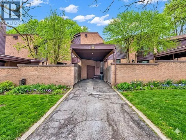 28 UNDERHILL Crescent Unit# 3, Kitchener, Ontario N2A2S8