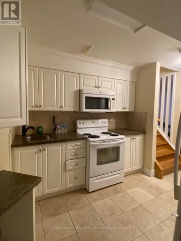 3197 OAKVIEW ROAD, Mississauga (Meadowvale), Ontario L5N7N9
