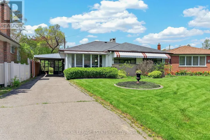 8 WALLBRIDGE COURT, Toronto (Willowdale West), Ontario M2R1W1
