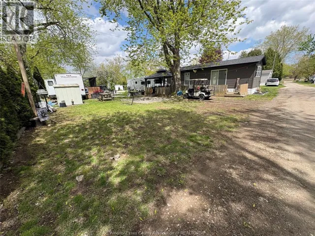 22 POPLAR LANE, Leamington, Ontario N0P2G0