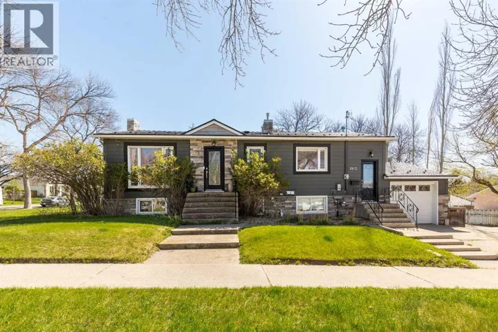 1902 7 Avenue S, Lethbridge, Alberta T1J1M3