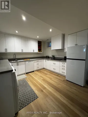 LOWER - 1413 QUEEN VICTORIA AVENUE, Mississauga (Lorne Park), Ontario L5H3H2