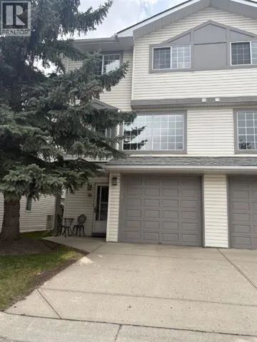 70 Kingsland Villas SW, Calgary, Alberta T2V5J9