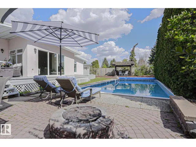 1214 85 ST NW NW, Edmonton, Alberta T6K1X8