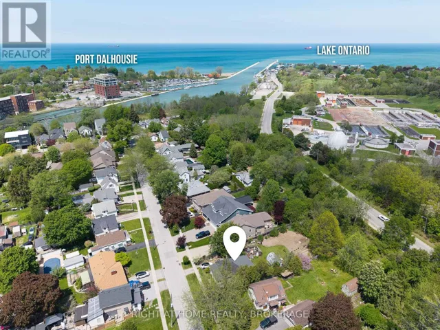 20 JOHN STREET, St. Catharines (Port Dalhousie), Ontario L2N4P1