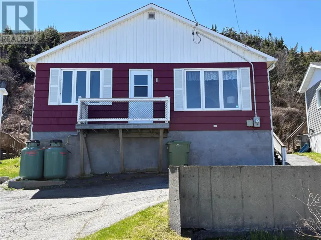 8 Caribou Road, Port aux Basques, Newfoundland & Labrador A0M1C0