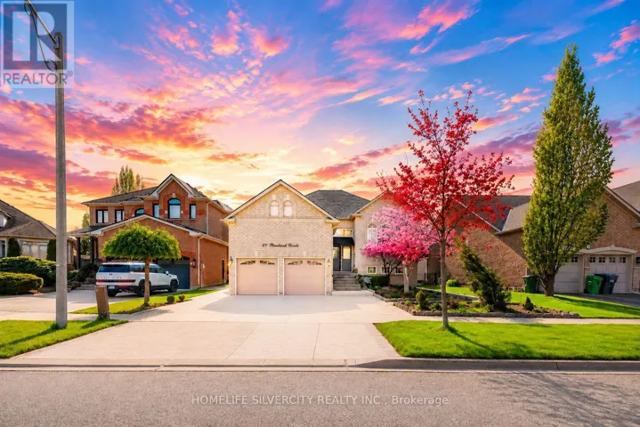 61 PINEBROOK CIRCLE, Caledon, Ontario L7C1C3