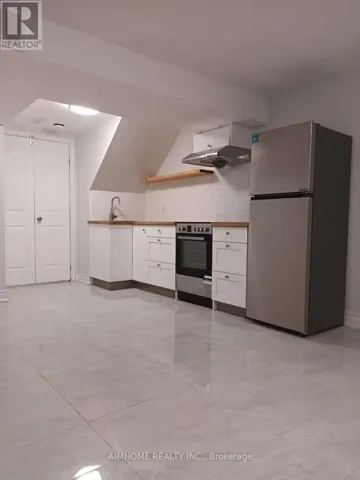 BASEMENT - 2304 KEELE STREET, Toronto (Brookhaven-Amesbury), Ontario M6M3Z8