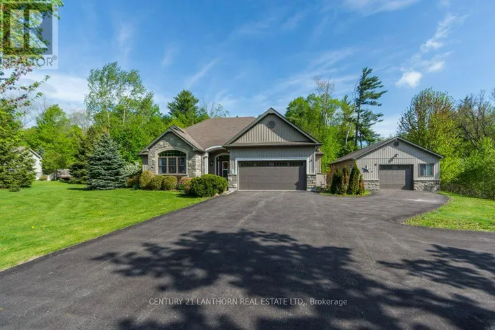 8 GRANDVIEW COURT, Quinte West (Sidney Ward), Ontario K0K3E0