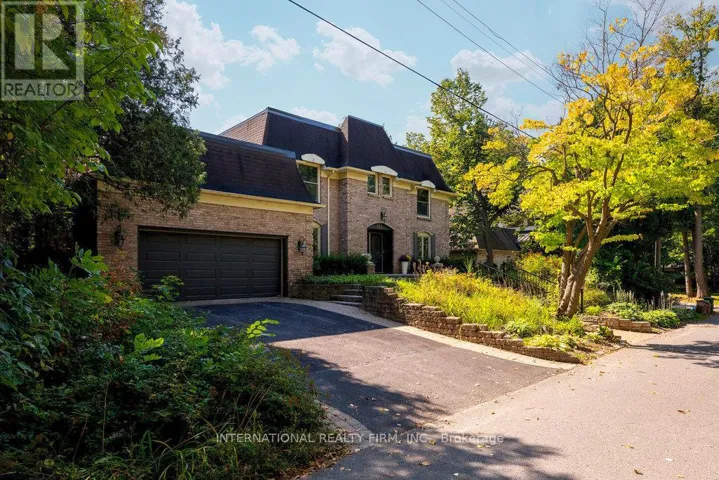 122 WILLINGDON ROAD, Ottawa, Ontario K1M2G1